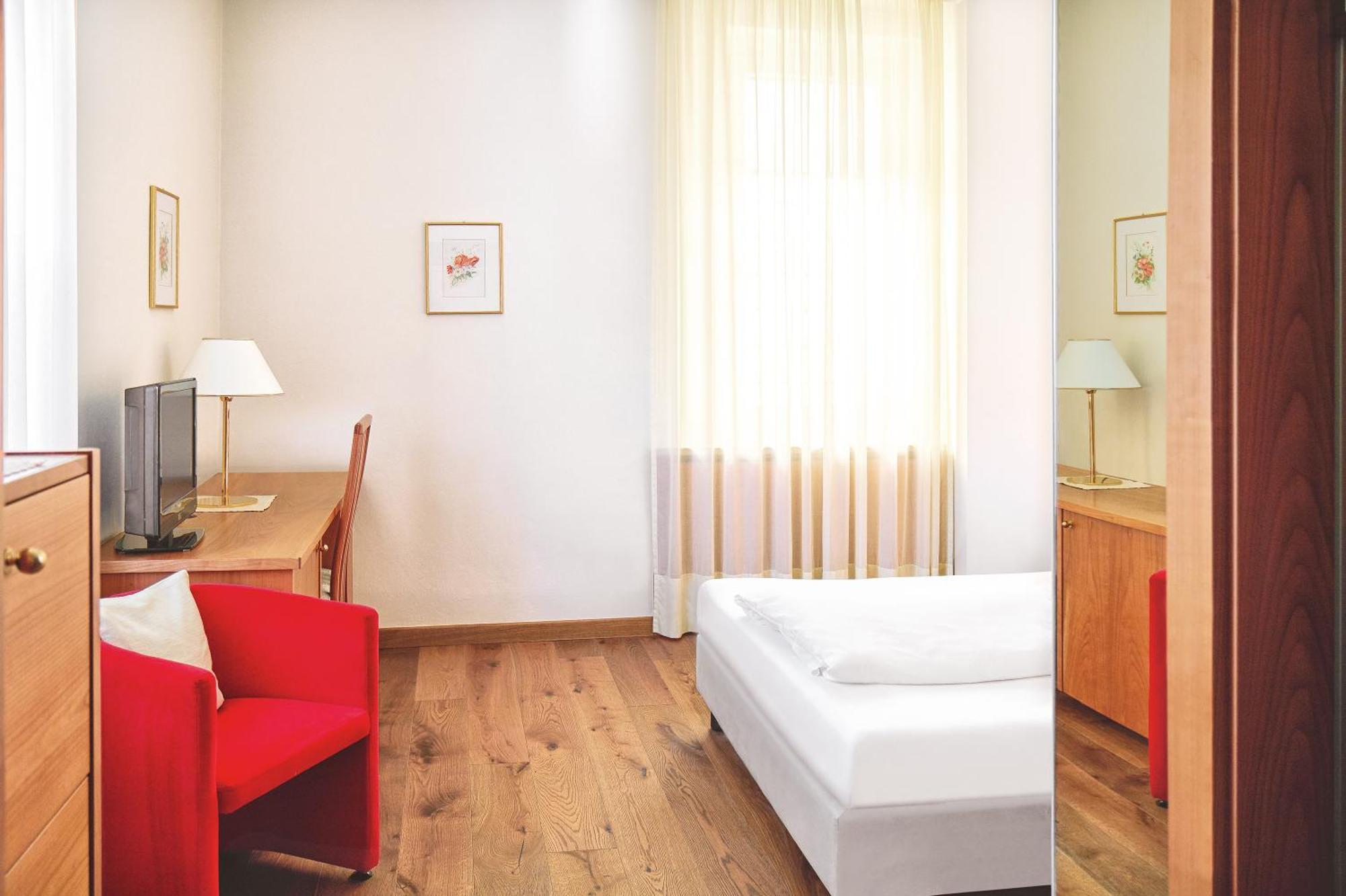 Hotel Sonnenhof Мерано Екстер'єр фото